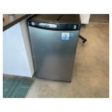 Danby DAR044A4BSLDD-6 Refrigerator