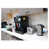 Kitchen countertop appliances