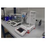 OHAUS EX225D Explorer analytical balance