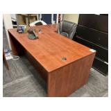 Office Desk w/ right-hand Return 71ï¿½ x 71ï¿½ x 29ï¿½ &