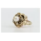 14K PEARL & DIAMOND FLOWER FORM RING