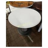 42" Round Dining Table