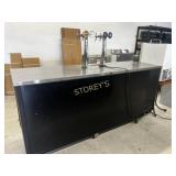 True 3dr Keg Cooler on Wheels w/ 2 Beer Towers