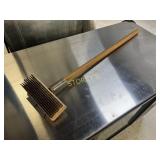 NEW Felton 34" Grill Scraper Brush - CHEF204