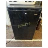 Black Kenmore Mini Fridge ~19 x 20 x 33 Black Kenmore Mini Fridge ~19 x 20 x 33