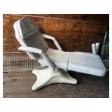 Adj. Swivel Base Spa Chair ~75 x 22