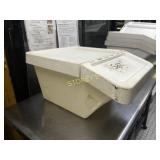 Ingredient Bin w/ Lid ~15x20x11