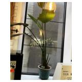 ~8' Tall LG Plant & Holder