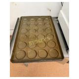 4 Round Bake Pans ~18 x 26 - 3.5' Round