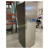 Hisense Single Dr S/S Fridge / Freezer