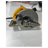 Dewalt 8 1/4" Circular Saw - DW384