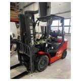 Heli 25 Propane Fork-lift 4300lb w/ Side Shift,