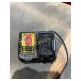 DeWalt 12v/20v Charge w/ Battery - DCB115