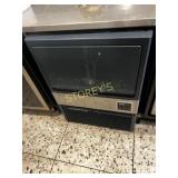 Blue Air ~150lbs U/C Ice Machine