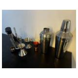 Cocktail Shakers, Mixers etc.