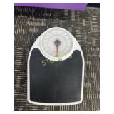 Trimmer 320lbs Scale ~14x18