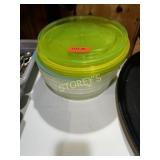 Plastic Containers & Lids