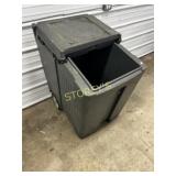 Cambro Insulated  Mobile Ice Bin ~24x36x40