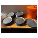 ~100 Round Black Plastic Plates - 13"
