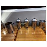 5 HD Coffee Urns - 2 Lids Missing