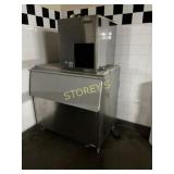 Hoshizaki ~400lbs Ice Machine w/ Bin