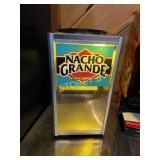 Nacho Grande Warmer ~13x15x23