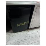 GE Mini Fridge ~20x20x33