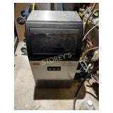 Vevor ~55lbs U/C Ice Machine