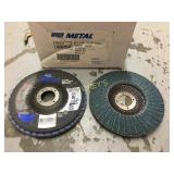 Box of Norton 5 x 7/8 Flap Discs - ~10/box