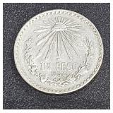 1944 Un Peso 0.720 Mexicanos Silver Coin