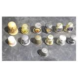 Thimbles - 1 Plastic World Fair Chicago 1933,   5