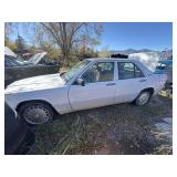 1989 , DAIMLER Mercedes-Benz car,