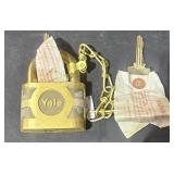 Vintage Large Yale Padlock w/ 2 Keys  3 1/2" Tall