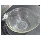 Vintage Used Pyrex Mixing Bowl w/ Measurements