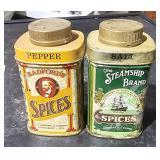 Set Spice Tins - Salt & Pepper 3 3/4" Tall