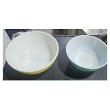 2 Pyrex Bowls Green & Yellow