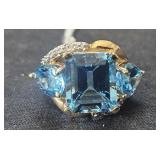 14KT GOLD RING BLUE TOPAZ/DIAMOND 6 1/4 sz