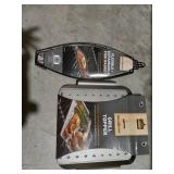 Expandable cooking basket and tray for grill