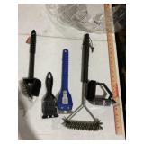 Miscellaneous wire brushes for grill