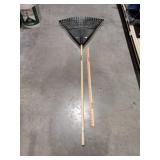 Black leaf rake