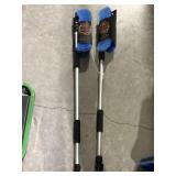 2 Fountain Brushes