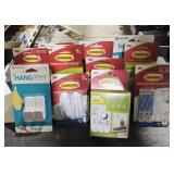 Damage free wall hanging hooks