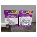 Corner braces in mending braces
