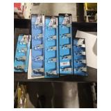 Sliding spring grip organizer