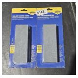 2 SHARPENING STONES