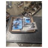 Screen and storm door knobs/handles