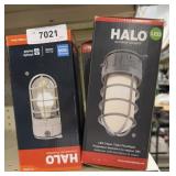 4  lots 1 Halo outdoor security, LED vapor tight