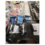 Double arm ladder hanger