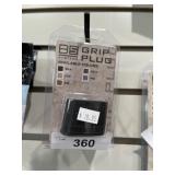 Black grip plug