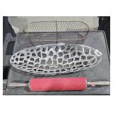 2 Meral Oval Display Holders & 1 Weight Red Cover